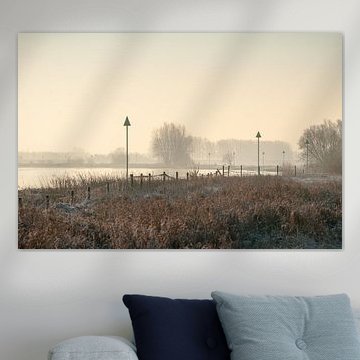 Wintermorgen entlang der Auen des Flusses IJssel