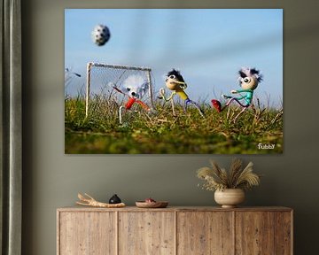 Die verspielten Fubbys, die Fußball spielen. von Sailographic Paula