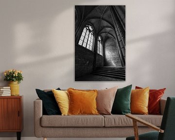 Light in the side aisle