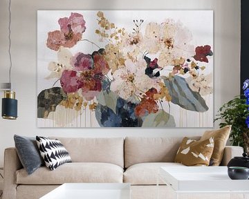 Blumenstrauß mit goldenen Akzenten