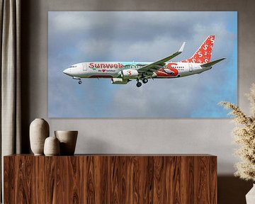 Transavia Boeing 737-800 in Sunweb kleuren.