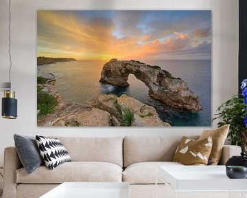 Ein neuer Tag beginnt über Es Pontàs auf Mallorca von Michael Valjak