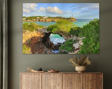 Arc en pierre à Portocolom, Majorque sur Michael Valjak