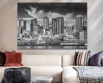 Seattle Waterfront met reuzenrad - Monochroom van Melanie Viola
