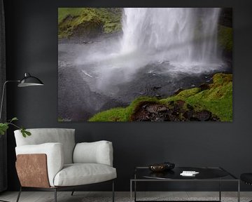 Detailansicht des Seljalandsfoss, einem 65 Meter hohen Wasserfall im Süden IslandsSüden Islands