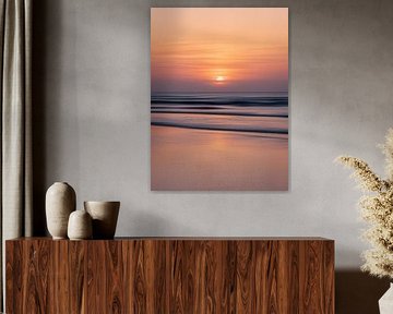 Goldener Horizont – Minimalistischer Sonnenuntergang am Meer
