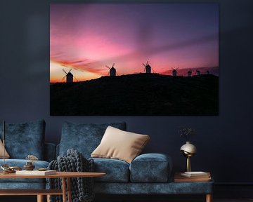 Les moulins à vent de La Mancha au coucher du soleil sur Ewold Kooistra