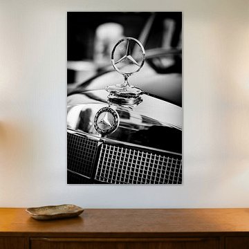Ikone der Straße - Mercedes Classic Detail in Schwarz-Weiß von Patrick Kilb