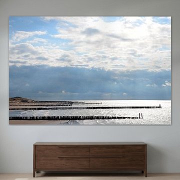 Strand met golfbrekers bij Zoutelande, Zeeland