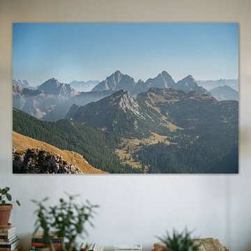 View from the Aggenstein of the Zugspitze and the Tannheim Mountains, such as the Gimpel and the Kellenspitze