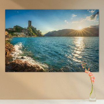 Sonnenuntergang über der Scaligerburg, Malcesine, Gardasee von Stefano Orazzini