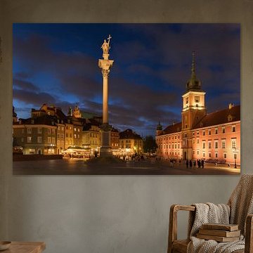 Der beleuchtete Altstädter Ring in Warschau bei Einbruch der Dunkelheit, Polen von PhotoCluster