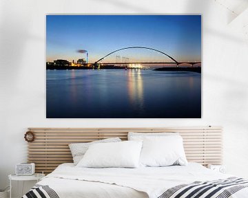 Pont De Oversteek sur la rivière Waal près de Nijmegen sur Merijn van der Vliet