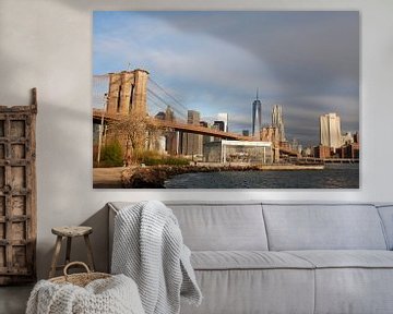 Brooklyn Bridge, en de Lower Manhattan Skyline van Dennis Wierenga