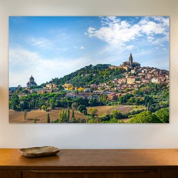 Die Skyline der Stadt Todi mit ihren Kirchen, Umbrien, Italien von Stefano Orazzini