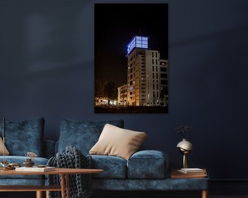 Nachtfoto van Klokgebouw sur Jasper Scheffers