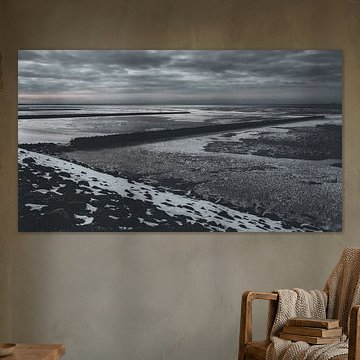 Frozen Expanse – Wadden Sea in Winter