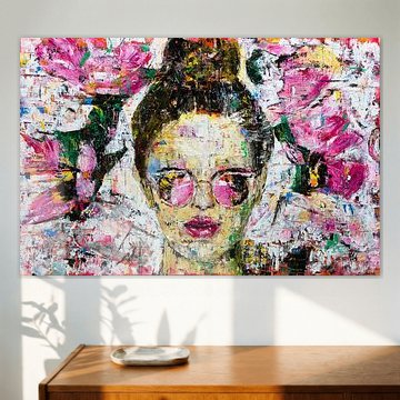 Graffiti Girl | Modernes, fröhliches Gemälde einer Frau in Rosa und Weiß von Anja Namink - Gemälde