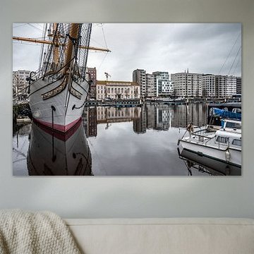 Mercator in stille haven van Werner Lerooy