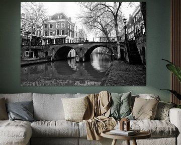 De Gaardbrug in zwartwit gezien vanaf de werf in Utrecht von De Utrechtse Grachten