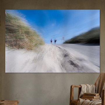 Nach einem Tag am Strand – durch die Dünen nach Hause laufen von Beate.fotopassie