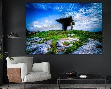 Poulnabrone Dolmen, The Burren, Ireland van Colin van der Bel