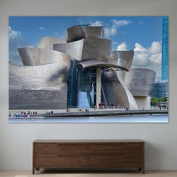 Le musée Guggenheim, conçu par l'architecte Frank Gehry, à Bilbao, en Espagne sur Patricia Hofmeester