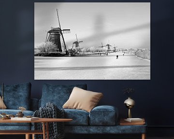 Oud Hollandse scenery in the winter op de Kinderdijk van Eye on You