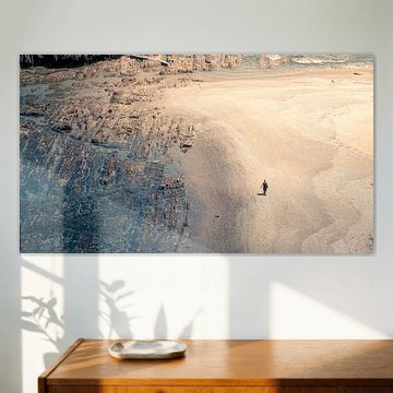 Eenzame Voetstappen in het Zand