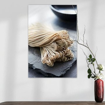 Handgefertigte Soba-Nudeln aus rohem Teig von Gayane Nakada