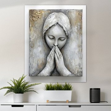 Earthy Linen Abstract - Gekalibreerd Gips Portret van Biddende Vrouw met Zandsteen Structuur