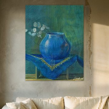 Stilleven met een tak van een geldplant in een blauwe vaas, Egon Schiele