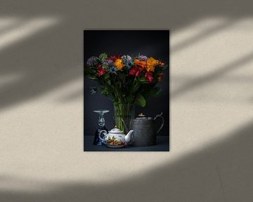 Modern Classics Stillleben mit Blumen von Peter van Mierlo