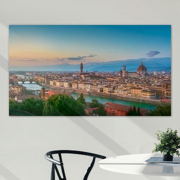 De skyline van Florence bij zonsondergang, gezien vanaf het Piazzale Michelangelo, Italië van Stefano Orazzini