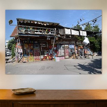 Metelkova 5 by Erik Buitenhuis