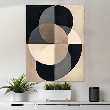 Minimalistisches Japandi-Design – Transparente, sich überlappende Kreise in Beige und Schwarz von Danny van Eldik