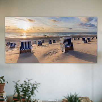 Strandkörbe am Strand von Westerland auf Sylt an der Nordsee