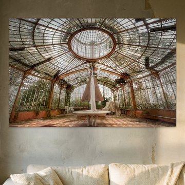 Abandoned Conservatory in Decay. by Roman Robroek - Photos of Abandoned Buildings