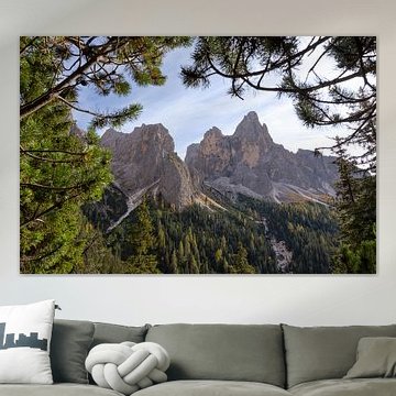 Nature of Italy - Tschamintal - Dramatic Dolomite Peaks Framed by Alpine Forest von Sebastian Czech