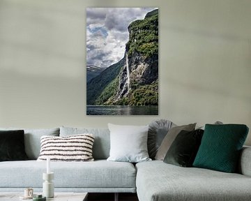 Wasserfall im Geirangerfjord von Rico Ködder