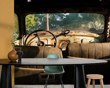 Abandoned car by Tara Schelling