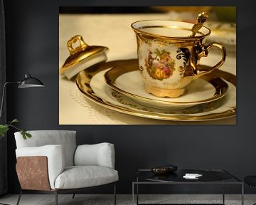 koffie -  aardewerk in goud van Marcel Ethner