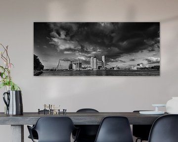 Skyline Rotterdam | Schwarz und Weiß von Mark De Rooij