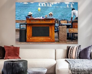 Le Bistrot-des-Arts terras in Port-le-Blanc, Frankrijk van Evert Jan Luchies