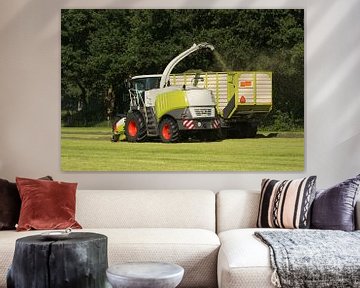 hakselaar en transport van gras met tractor en wagen van Tonko Oosterink