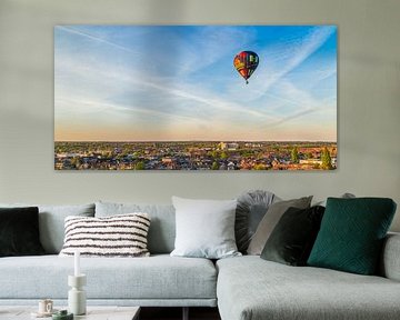 Luchtballon boven Hilversum van Dennis Kuzee