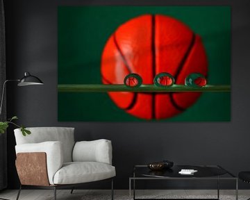 Play the game, basketbal in waterdruppels