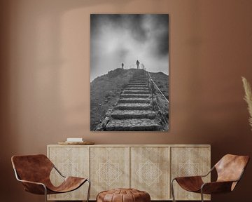 people on the pico arieiro on madeira island van ChrisWillemsen