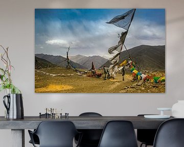 Dramatischer Himmel im Tal der Könige, Tibet von Rietje Bulthuis