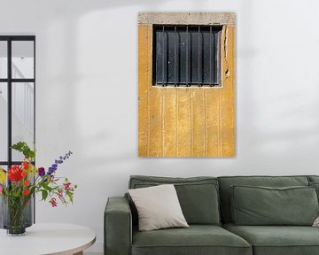 Fenstergitter Betonwand von Jan Brons